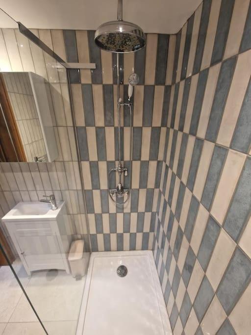 Brook House Apartment Bunbury ภายนอก รูปภาพ